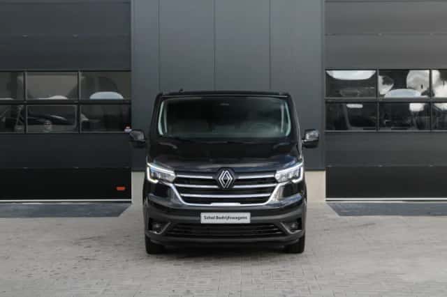 Renault Trafic (2023) thumbnail 2