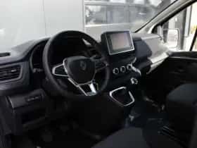 Renault Trafic (2023) thumbnail 14