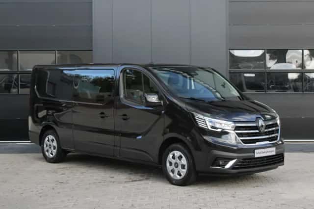 Renault Trafic (2023) thumbnail 3