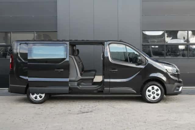 Renault Trafic (2023) thumbnail 5