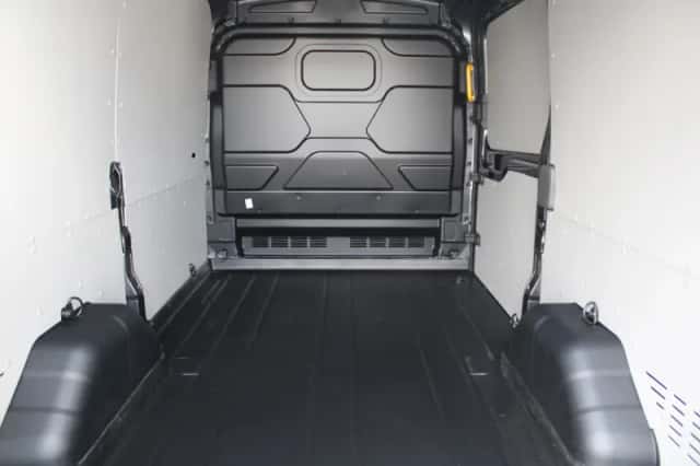Ford Transit (2024) thumbnail 5