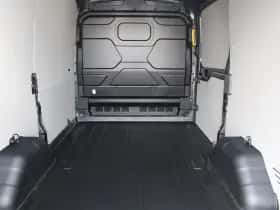 Ford Transit (2024) thumbnail 5