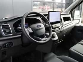 Ford Transit (2023) thumbnail 2