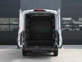 Ford Transit (2023) thumbnail 4
