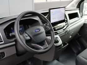 Ford Transit (2023) thumbnail 2