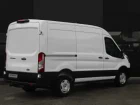 Ford Transit (2023) thumbnail 3