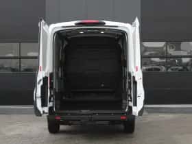 Ford Transit (2023) thumbnail 4