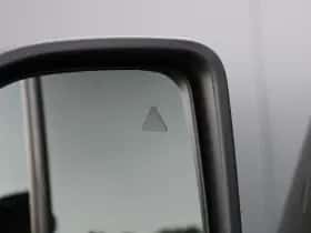 Mercedes-Benz Sprinter (2024) thumbnail 41