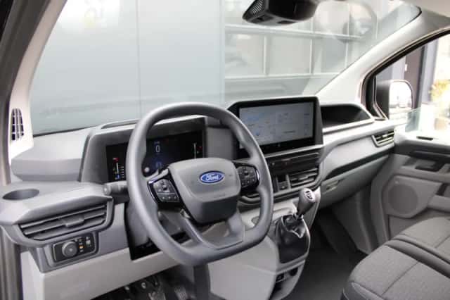 Ford Transit Custom (2023) thumbnail 2