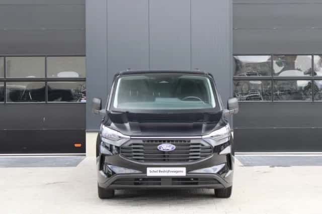 Ford Transit Custom (2023) thumbnail 3