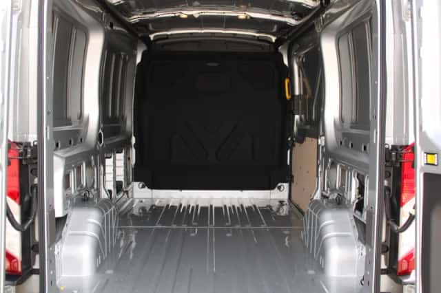 Ford Transit (2023) thumbnail 5