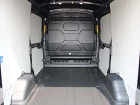 Ford Transit (2024) thumbnail 5