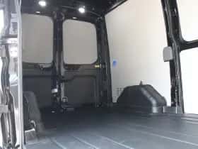 Ford Transit (2024) thumbnail 6