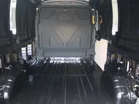 Ford Transit (2023) thumbnail 5