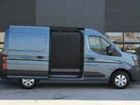 Renault Master (2024) thumbnail 32