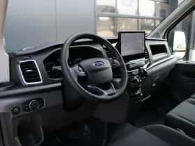 Ford Transit (2023) thumbnail 2