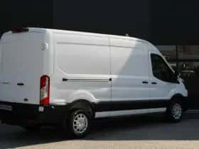 Ford Transit (2023) thumbnail 3