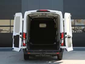 Ford Transit (2023) thumbnail 4