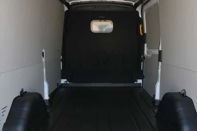 Ford Transit (2023) thumbnail 5