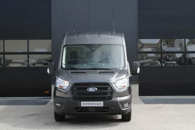 Ford Transit (2023) thumbnail 2