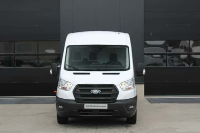 Ford Transit (2024) thumbnail 3