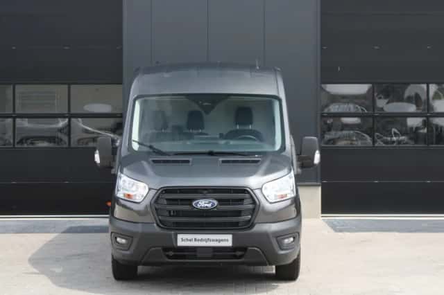 Ford Transit (2024) thumbnail 3