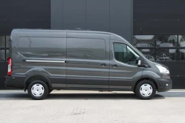 Ford Transit (2024) thumbnail 5