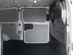 Ford E-Transit Custom (2023) thumbnail 48