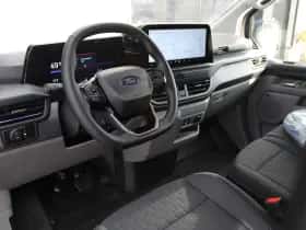 Ford E-Transit Custom (2023) thumbnail 2