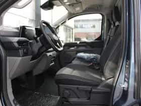 Ford E-Transit Custom (2023) thumbnail 13