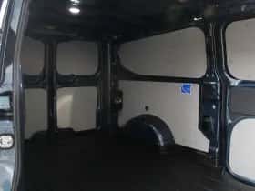 Ford E-Transit Custom (2023) thumbnail 18