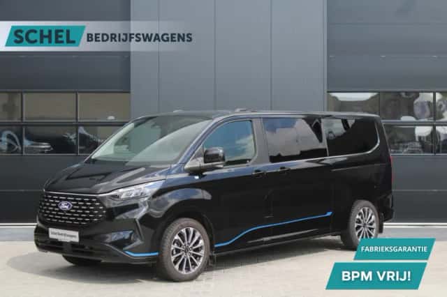 Ford Tourneo Custom (2023) thumbnail 1