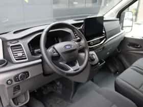 Ford Transit (2023) thumbnail 2