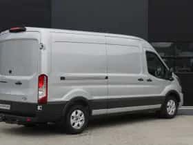 Ford Transit (2023) thumbnail 3
