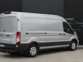 Ford Transit (2023) thumbnail 3
