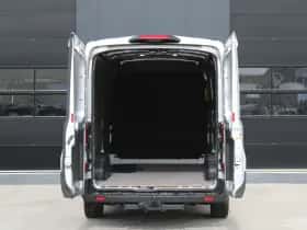 Ford Transit (2023) thumbnail 4