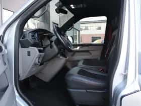 Volkswagen Transporter (2019) thumbnail 18