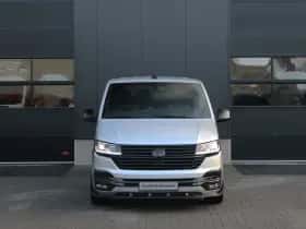 Volkswagen Transporter (2019) thumbnail 3