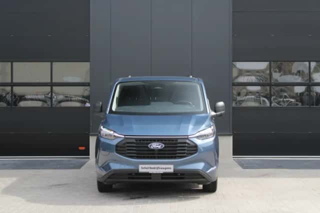 Ford Transit Custom (2023) thumbnail 2