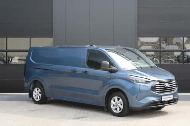 Ford Transit Custom (2023) thumbnail 3