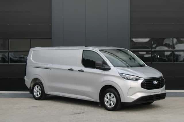 Ford Transit Custom (2023) thumbnail 3