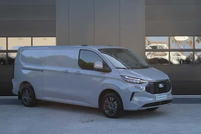 Ford Transit Custom (2023) thumbnail 3