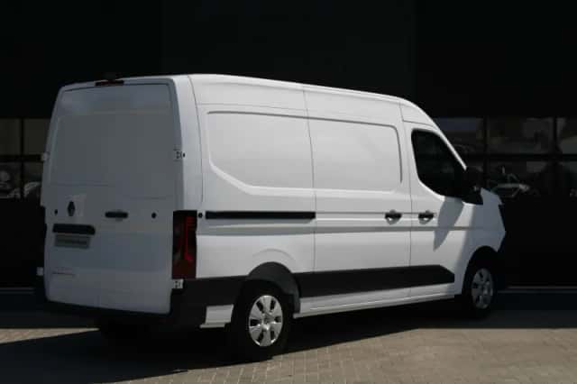Renault Master (2024) thumbnail 3