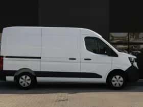Renault Master (2024) thumbnail 34