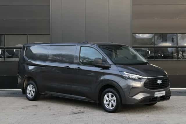 Ford Transit Custom (2023) thumbnail 3