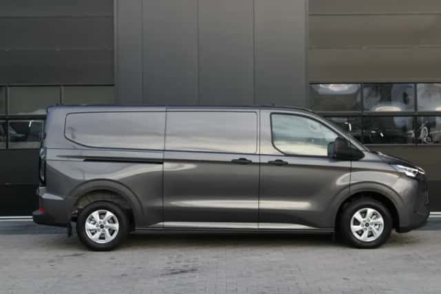 Ford Transit Custom (2023) thumbnail 4