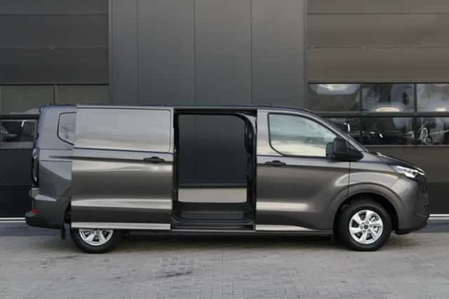 Ford Transit Custom (2023) thumbnail 5