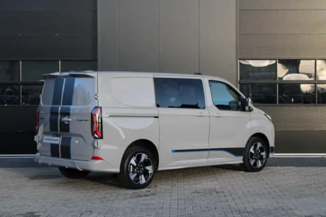 Ford Transit Custom (2024) thumbnail 6