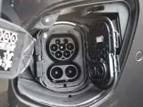 Mercedes-Benz eVito (2022) thumbnail 41