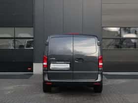 Mercedes-Benz eVito (2022) thumbnail 6